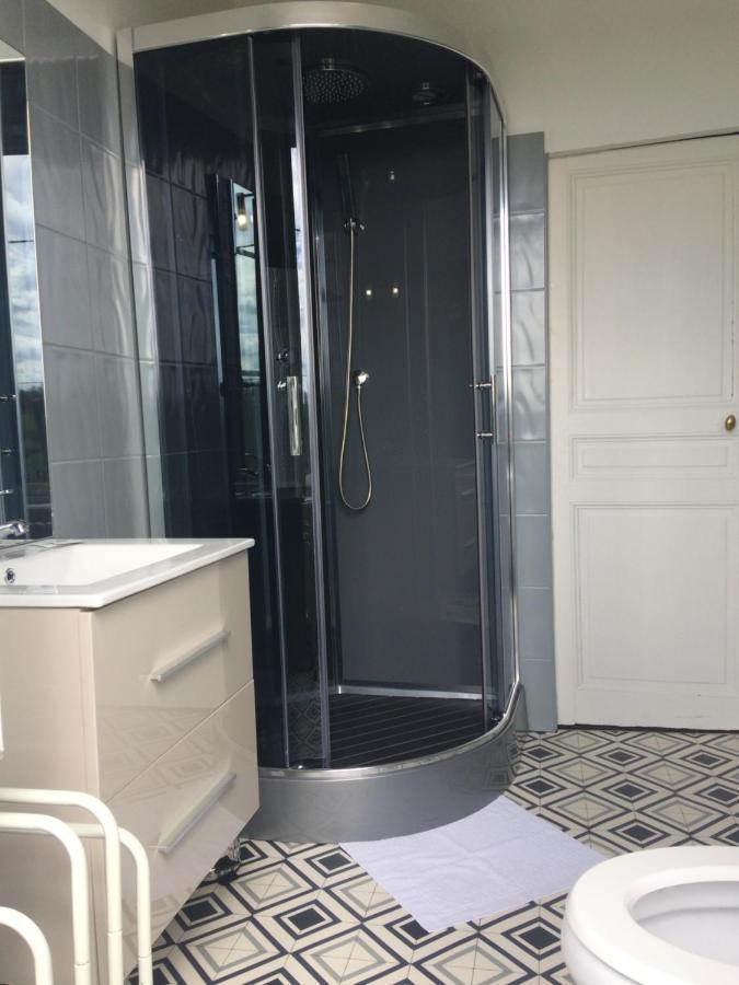 Chambres " Orchidees " Saint-Denis-de-Gastines エクステリア 写真