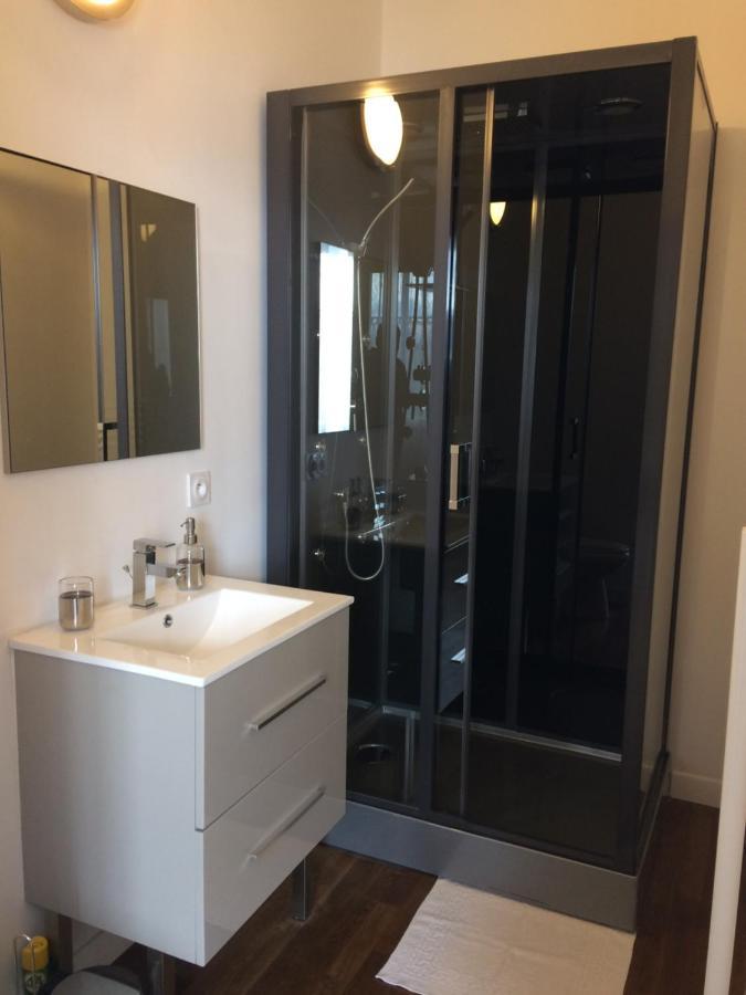 Chambres " Orchidees " Saint-Denis-de-Gastines エクステリア 写真